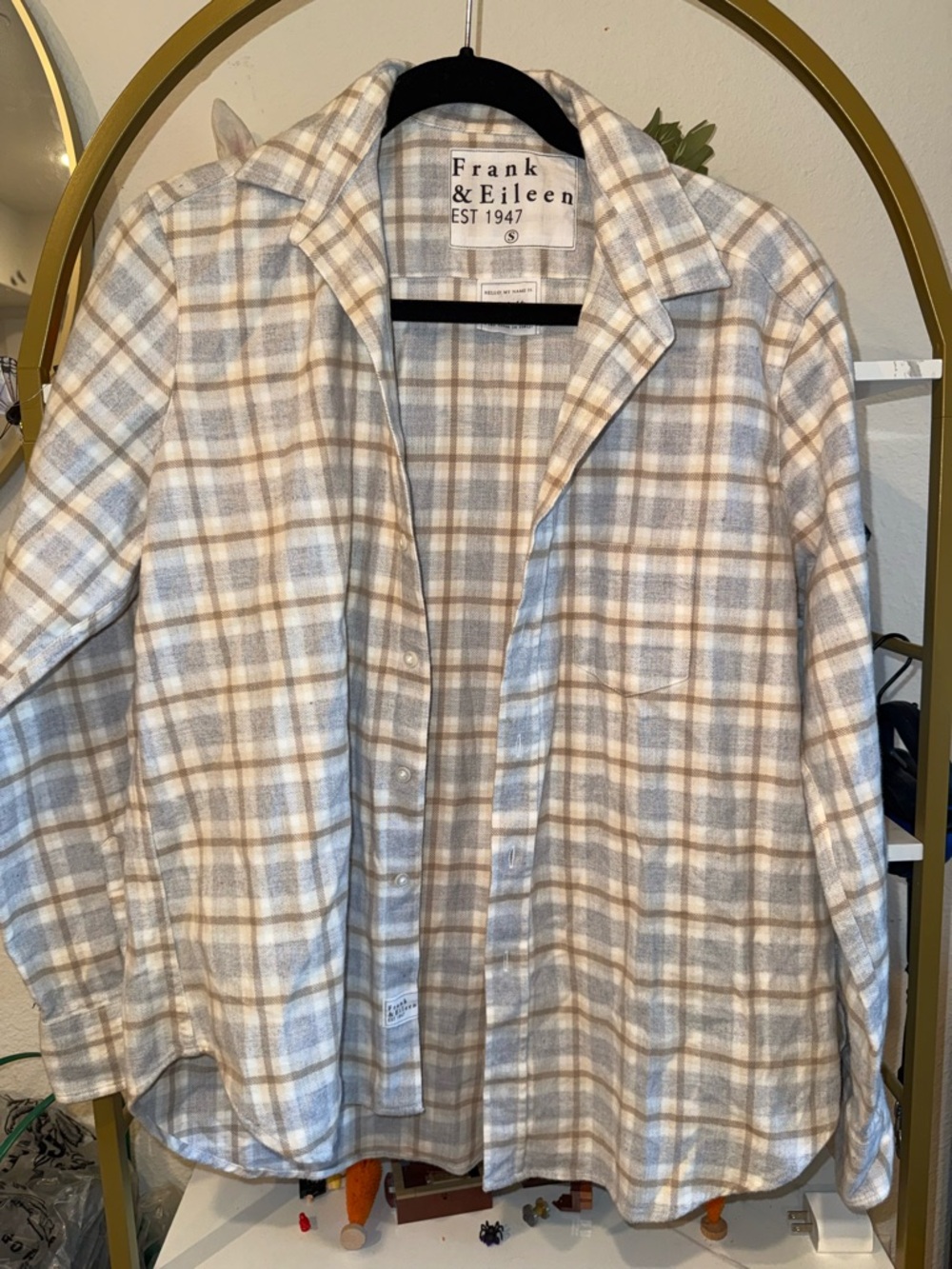 Frank & Eileen Checked Flannel Shirt in Cream & Light Blue